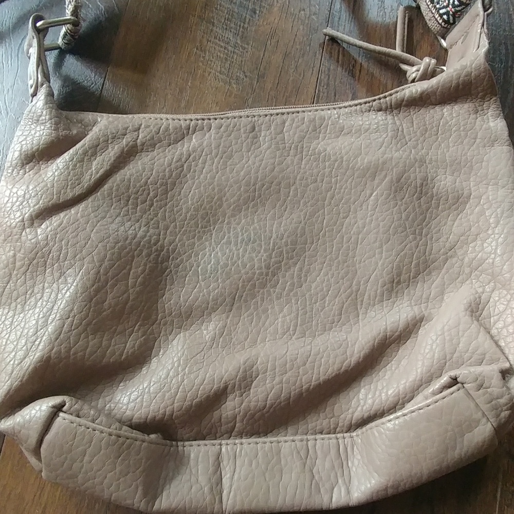 Handbag - Picture 2 of 3
